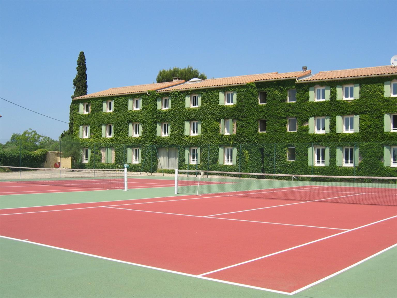 Logis Hotel Restaurant Uzes Pont Du Gard エクステリア 写真